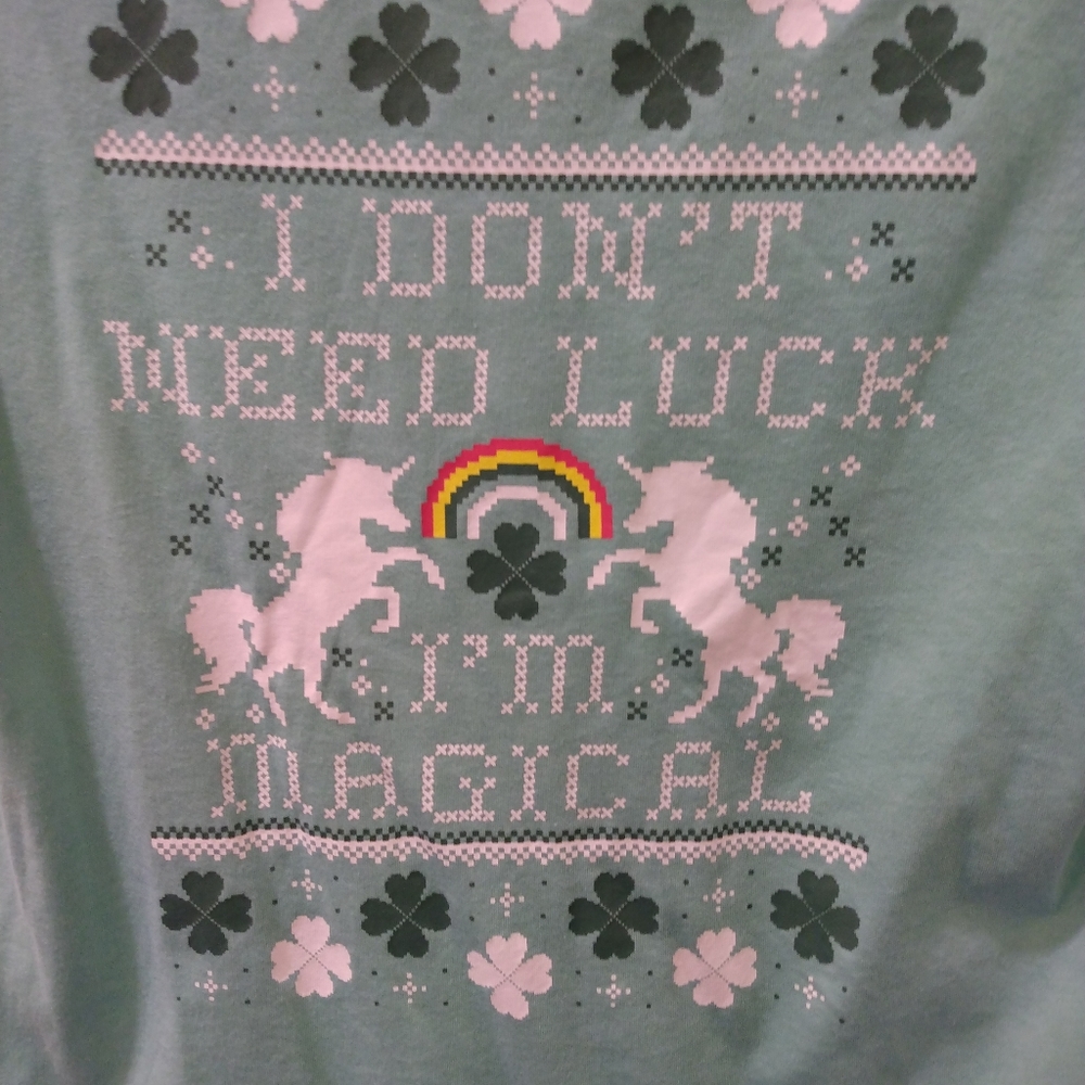 NWT 🦄🪅  Unicorn St Patrick's Day T-shirt 🍀 Size M - Picture 2 of 5